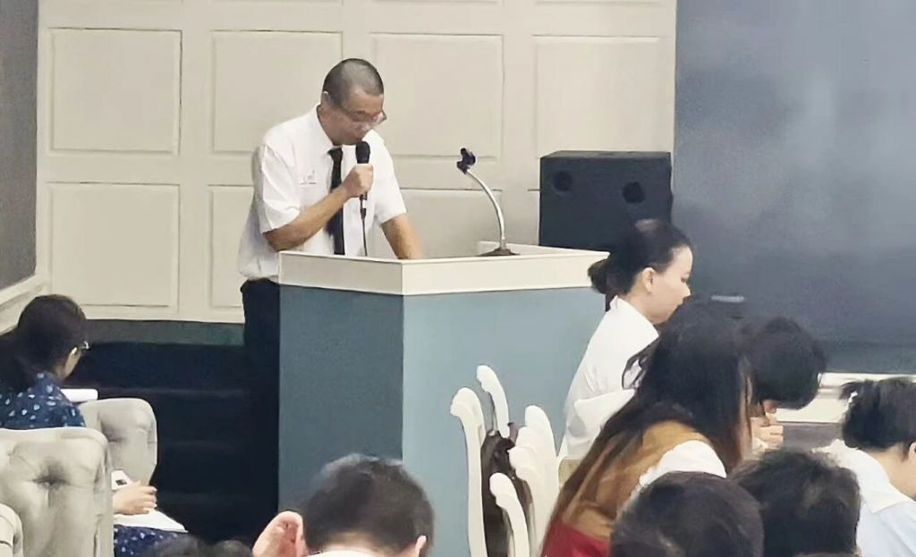 李老师带你亲临2026级国际学生新生见面会