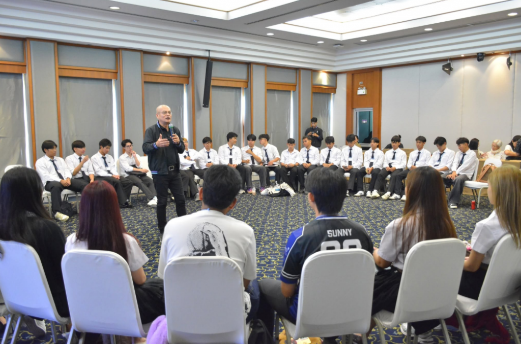 DPU打造心理安全空间,举办“心灵朋友卡”工作坊,为学生增强心灵疗愈力量 DPU打造心理安全空间,举办“心灵朋友卡”工作坊,为学生增强心灵疗愈力量