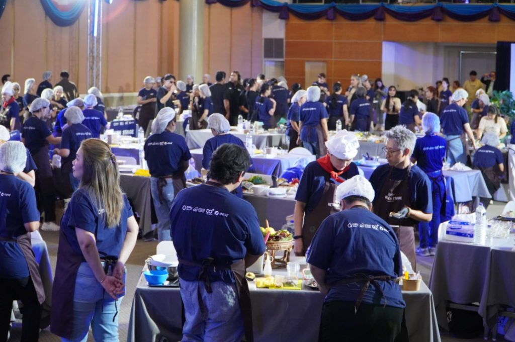 DPU举办“KITCHEN STAGE HACKATHON”:50道健康料理同台竞技,“ปรุงสุข”项目推动功能性食品产业迈向新经济空间 DPU举办“KITCHEN STAGE HACKATHON”:50道健康料理同台竞技,“ปรุงสุข”项目推动功能性食品产业迈向新经济空间
