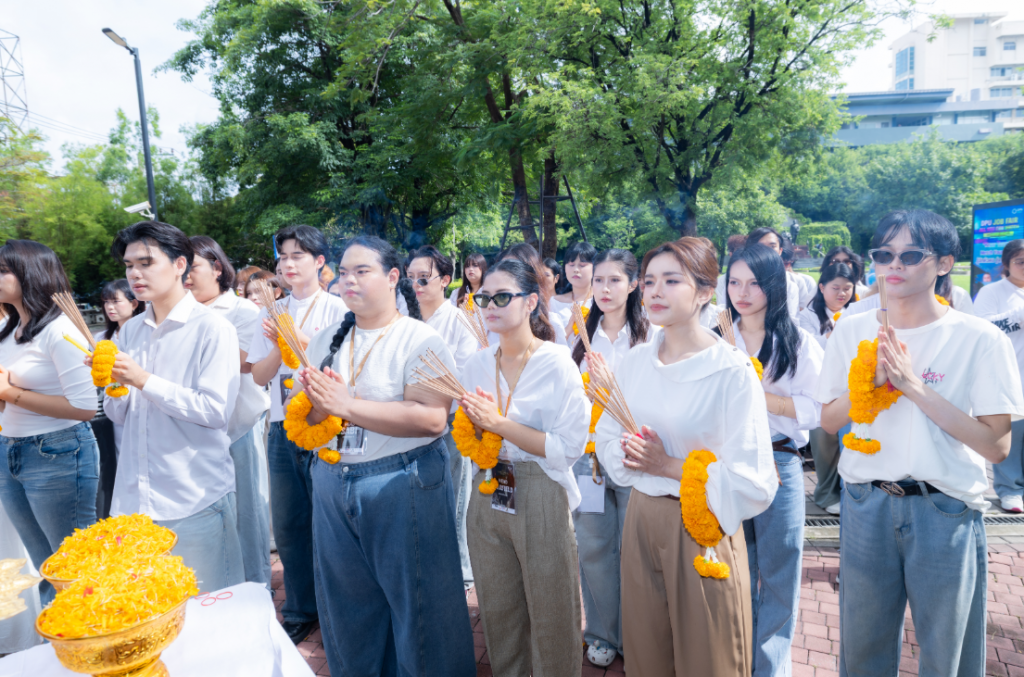 博仁大学传播学院举行第8届“Pub-Pha-Yon”电影节祭祀仪式,29部短片、3部舞台剧即将亮相,展现学生从课堂走向真实创作的能力 博仁大学传播学院举行第8届“Pub-Pha-Yon”电影节祭祀仪式,29部短片、3部舞台剧即将亮相,展现学生从课堂走向真实创作的能力