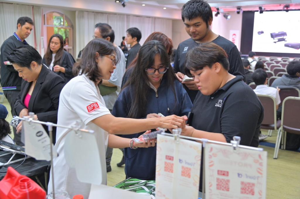博仁大学艺术与应用艺术学院携手Canon开设Basic Printing课程,激发新一代设计师潜能——从屏幕创意走向实体作品 博仁大学艺术与应用艺术学院携手Canon开设Basic Printing课程,激发新一代设计师潜能——从屏幕创意走向实体作品