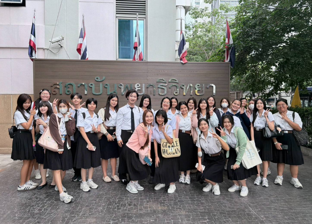 博仁大学医学技术学院带领大一学生走进真实职业场景,赴帕蒙固军医院开展参访学习 博仁大学医学技术学院带领大一学生走进真实职业场景,赴帕蒙固军医院开展参访学习