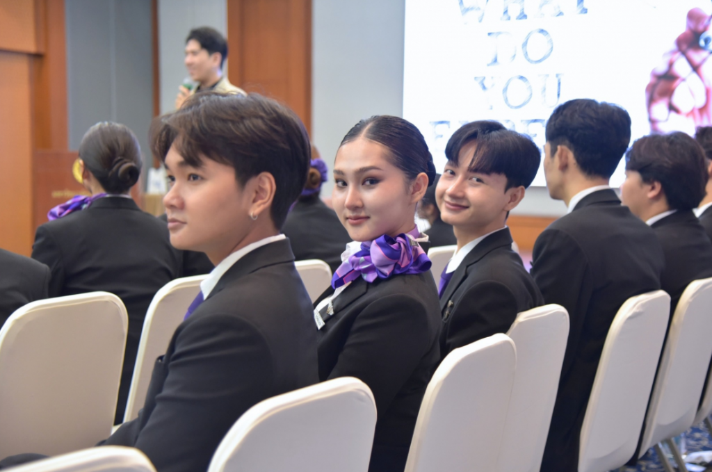 DPU航空学院引入国际形象管理专家,举办 SKYCHARM 活动,提升学生专业技能,挖掘航空人才潜能 DPU航空学院引入国际形象管理专家,举办 SKYCHARM 活动,提升学生专业技能,挖掘航空人才潜能