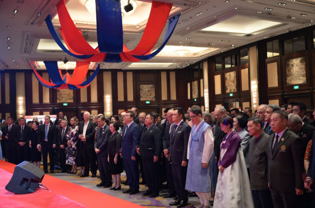 博仁大学艺术学院出席韩国国庆招待会，深化教育合作，培养商务韩语人才